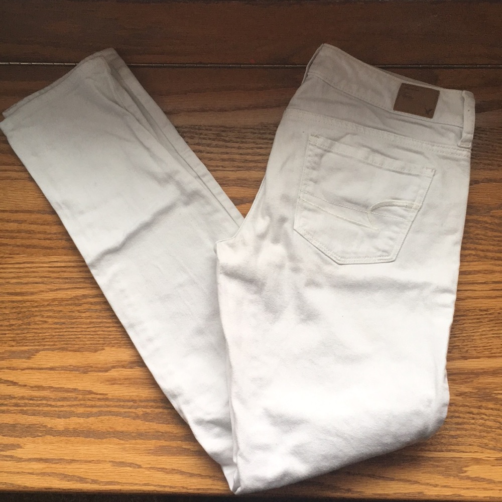 AE White Skinny Jean